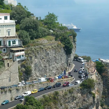 Konukevi Lauro Dependance Amalfi